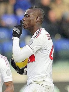 Balotelli-rigore-Cagliari